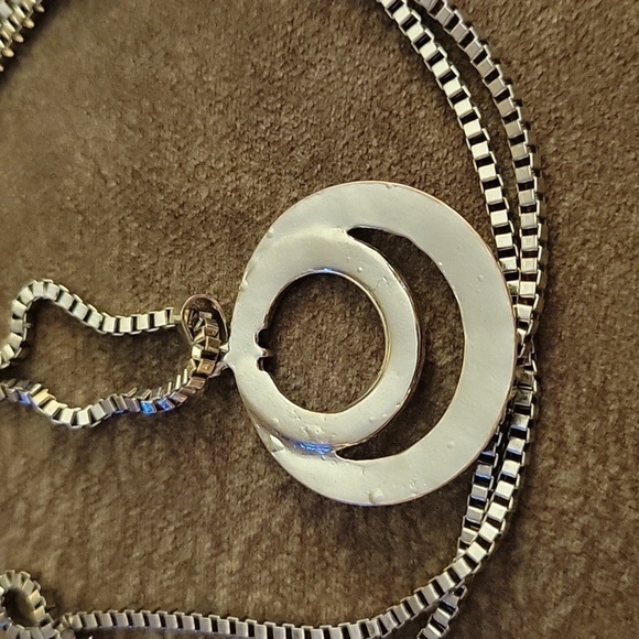 5/$25 SILVERTONE Circle Pendant Long Chain Necklace - Picture 4 of 7